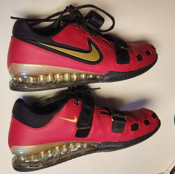 NIKE Romaleos 2 Varsity Red Metallic Gold 476927-600 Men’s Size 12 GUC main image 12